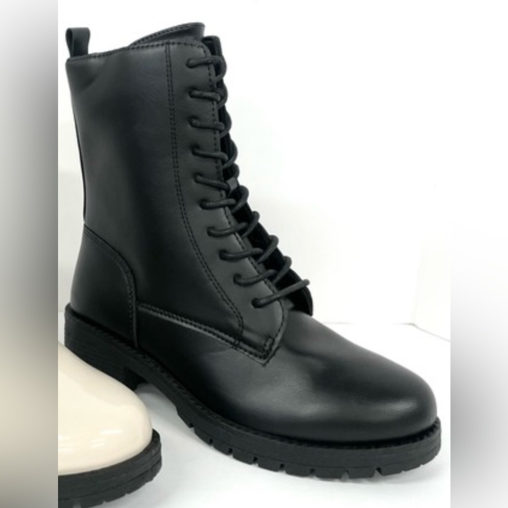 888. The Windsor, Combat Boot, Black, Various sizes